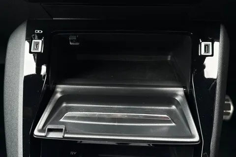 YS71UZV PEUGEOT 208 1.2 PureTech GT Euro 6 (s/s) 5dr Thumbnail #34