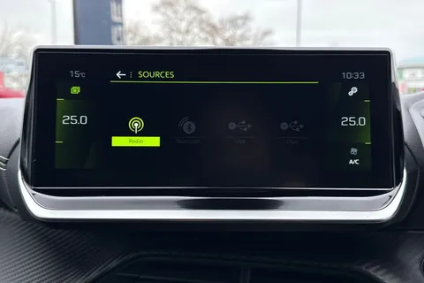 YS71UZV PEUGEOT 208 1.2 PureTech GT Euro 6 (s/s) 5dr Thumbnail #40