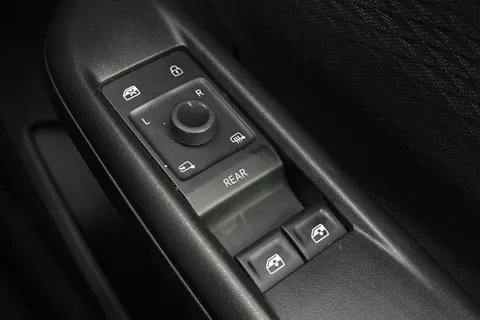 36 of 45 for CUPRA BORN 169kW e-Boost V2 58kWh 5dr Auto