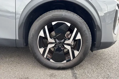BL73PHF PEUGEOT 2008 1.2 PureTech GT EAT Euro 6 (s/s) 5dr Thumbnail #11