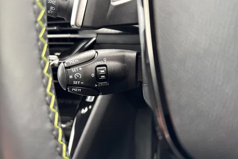 BL73PHF PEUGEOT 2008 1.2 PureTech GT EAT Euro 6 (s/s) 5dr Thumbnail #42