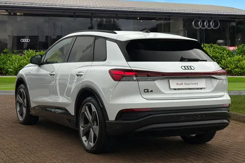 2 of 66 for Audi Q4 e-tron Q4 Black Edition 45 e-tron 210,00 kW