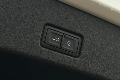 27 of 66 for Audi Q4 e-tron Q4 Black Edition 45 e-tron 210,00 kW