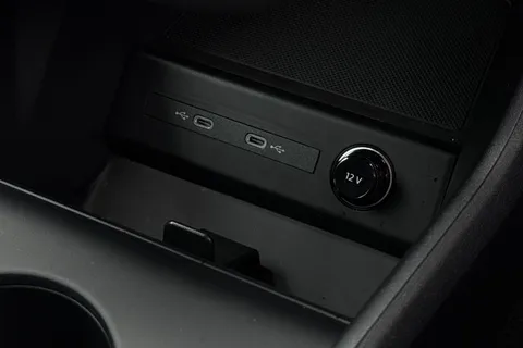 39 of 66 for Audi Q4 e-tron Q4 Black Edition 45 e-tron 210,00 kW