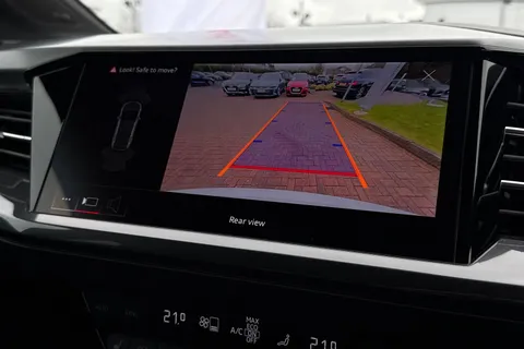 42 of 66 for Audi Q4 e-tron Q4 Black Edition 45 e-tron 210,00 kW