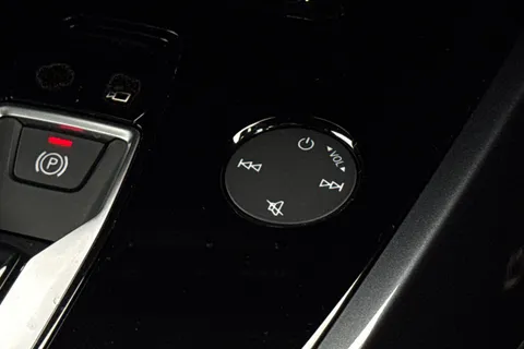 48 of 66 for Audi Q4 e-tron Q4 Black Edition 45 e-tron 210,00 kW