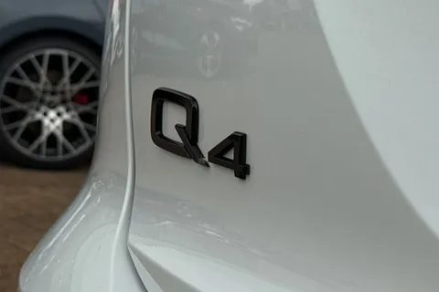 50 of 66 for Audi Q4 e-tron Q4 Black Edition 45 e-tron 210,00 kW