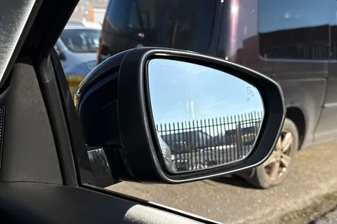 20 of 39 for Vauxhall Grandland X 1.5 Turbo D BlueInjection Sport Nav Euro 6 (s/s) 5dr