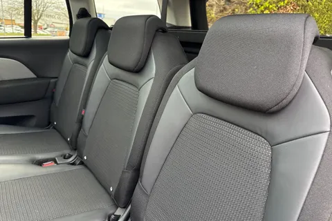 DG22SSX Citroën Grand C4 Spacetourer 1.2 PureTech Shine Euro 6 (s/s) 5dr Thumbnail #19