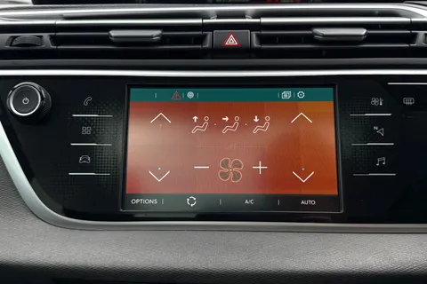 DG22SSX Citroën Grand C4 Spacetourer 1.2 PureTech Shine Euro 6 (s/s) 5dr Thumbnail #22