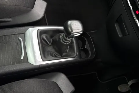 DG22SSX Citroën Grand C4 Spacetourer 1.2 PureTech Shine Euro 6 (s/s) 5dr Thumbnail #23