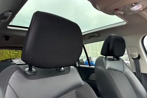 DG22SSX Citroën Grand C4 Spacetourer 1.2 PureTech Shine Euro 6 (s/s) 5dr Thumbnail #24