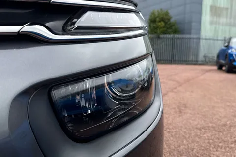 DG22SSX Citroën Grand C4 Spacetourer 1.2 PureTech Shine Euro 6 (s/s) 5dr Thumbnail #26