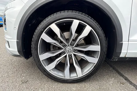VE69KMY Volkswagen T-Roc 1.5 TSI EVO R-Line Euro 6 (s/s) 5dr Thumbnail #14