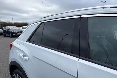 VE69KMY Volkswagen T-Roc 1.5 TSI EVO R-Line Euro 6 (s/s) 5dr Thumbnail #35