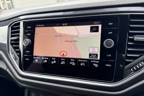 VE69KMY Volkswagen T-Roc 1.5 TSI EVO R-Line Euro 6 (s/s) 5dr Thumbnail #51