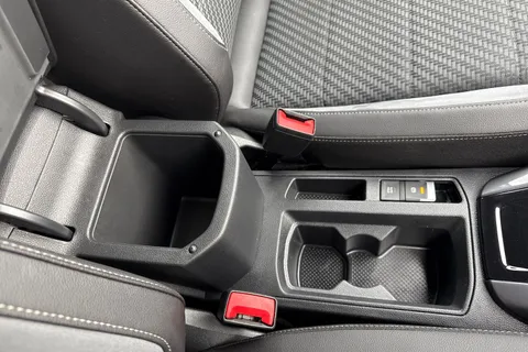 VE69KMY Volkswagen T-Roc 1.5 TSI EVO R-Line Euro 6 (s/s) 5dr Thumbnail #61