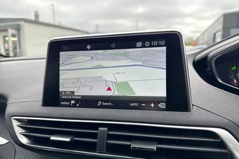 17 of 67 for PEUGEOT 3008 1.5 BlueHDi GT Line Euro 6 (s/s) 5dr