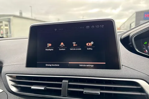 52 of 67 for PEUGEOT 3008 1.5 BlueHDi GT Line Euro 6 (s/s) 5dr