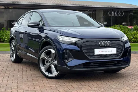 KW25NPN Audi Q4 e-tron Q4 Sportback Black Edition 45 e-tron  210,00 kW Thumbnail #2