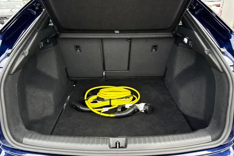 KW25NPN Audi Q4 e-tron Q4 Sportback Black Edition 45 e-tron  210,00 kW Thumbnail #7