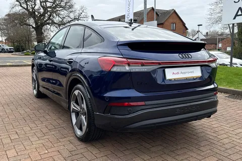 KW25NPN Audi Q4 e-tron Q4 Sportback Black Edition 45 e-tron  210,00 kW Thumbnail #8