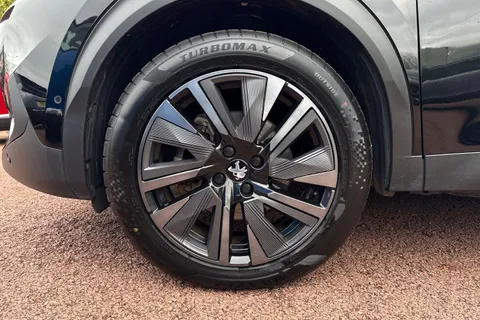 RV72HHG PEUGEOT e-2008 50kWh GT Premium Auto 5dr (7kW Charger) Thumbnail #13