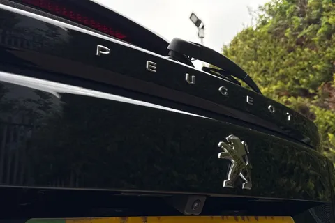 RV72HHG PEUGEOT e-2008 50kWh GT Premium Auto 5dr (7kW Charger) Thumbnail #32