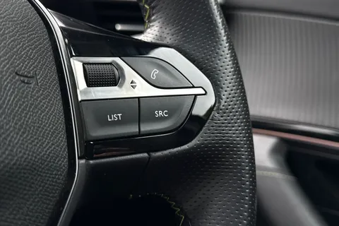 RV72HHG PEUGEOT e-2008 50kWh GT Premium Auto 5dr (7kW Charger) Thumbnail #38