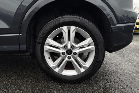 DN74GXB Audi Q2 Sport 30 TFSI 116 PS 6-speed Thumbnail #13