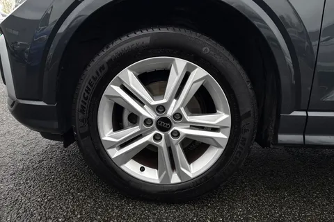 DN74GXB Audi Q2 Sport 30 TFSI 116 PS 6-speed Thumbnail #14