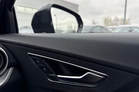 DN74GXB Audi Q2 Sport 30 TFSI 116 PS 6-speed Thumbnail #22