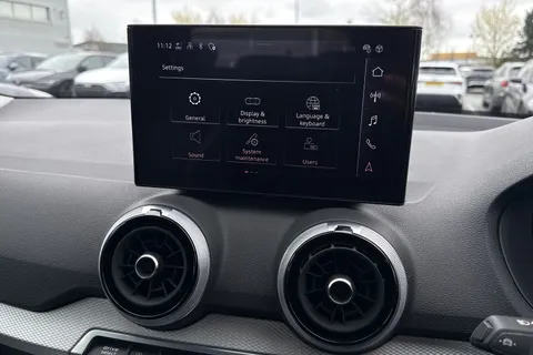 DN74GXB Audi Q2 Sport 30 TFSI 116 PS 6-speed Thumbnail #37