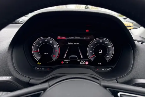 DN74GXB Audi Q2 Sport 30 TFSI 116 PS 6-speed Thumbnail #52