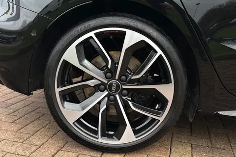 KJ25XAR Audi S3 Black Edition TFSI  333 PS S tronic Thumbnail #11