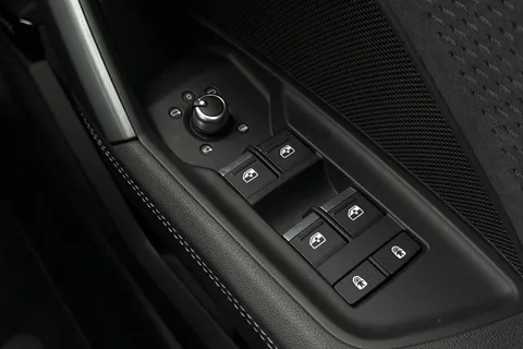 KJ25XAR Audi S3 Black Edition TFSI  333 PS S tronic Thumbnail #39