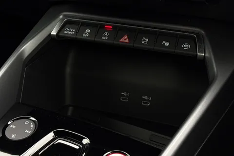 KJ25XAR Audi S3 Black Edition TFSI  333 PS S tronic Thumbnail #40