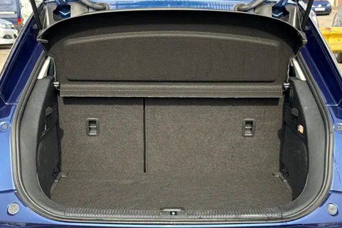 6 of 40 for AUDI A1 1.6 TDI Sport 3dr