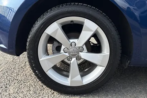 12 of 40 for AUDI A1 1.6 TDI Sport 3dr