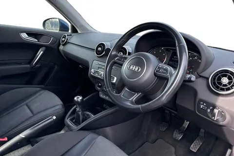 13 of 40 for AUDI A1 1.6 TDI Sport 3dr