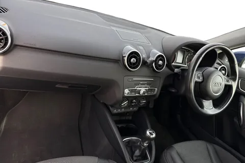 14 of 40 for AUDI A1 1.6 TDI Sport 3dr