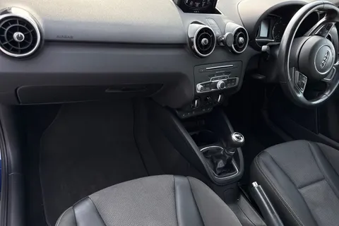 19 of 40 for AUDI A1 1.6 TDI Sport 3dr