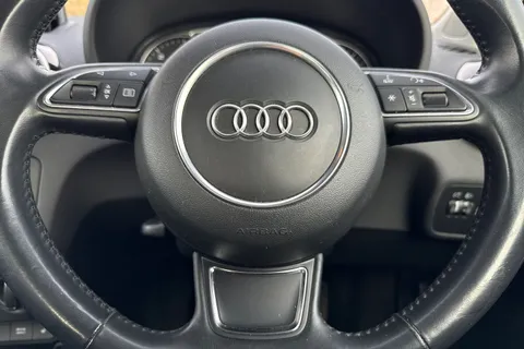 33 of 40 for AUDI A1 1.6 TDI Sport 3dr