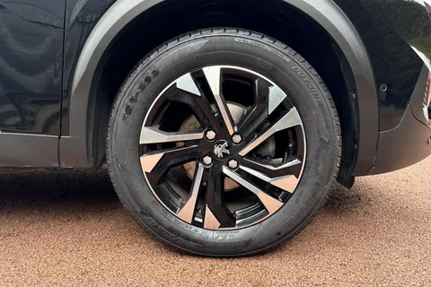 10 of 50 for PEUGEOT 2008 1.2 PureTech GT EAT Euro 6 (s/s) 5dr