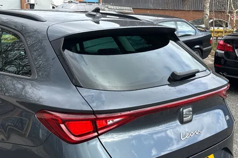 8 of 40 for SEAT Leon 1.5 eTSI MHEV FR DSG Euro 6 (s/s) 5dr