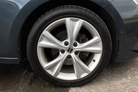 11 of 40 for SEAT Leon 1.5 eTSI MHEV FR DSG Euro 6 (s/s) 5dr