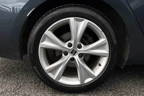 13 of 40 for SEAT Leon 1.5 eTSI MHEV FR DSG Euro 6 (s/s) 5dr