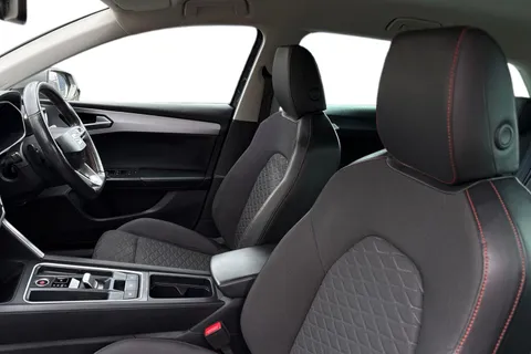 16 of 40 for SEAT Leon 1.5 eTSI MHEV FR DSG Euro 6 (s/s) 5dr