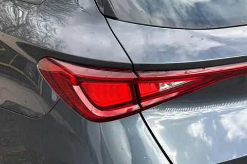 28 of 40 for SEAT Leon 1.5 eTSI MHEV FR DSG Euro 6 (s/s) 5dr