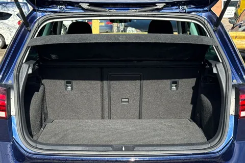 6 of 40 for VOLKSWAGEN GOLF 1.5 TSI EVO 150 GT 5dr DSG